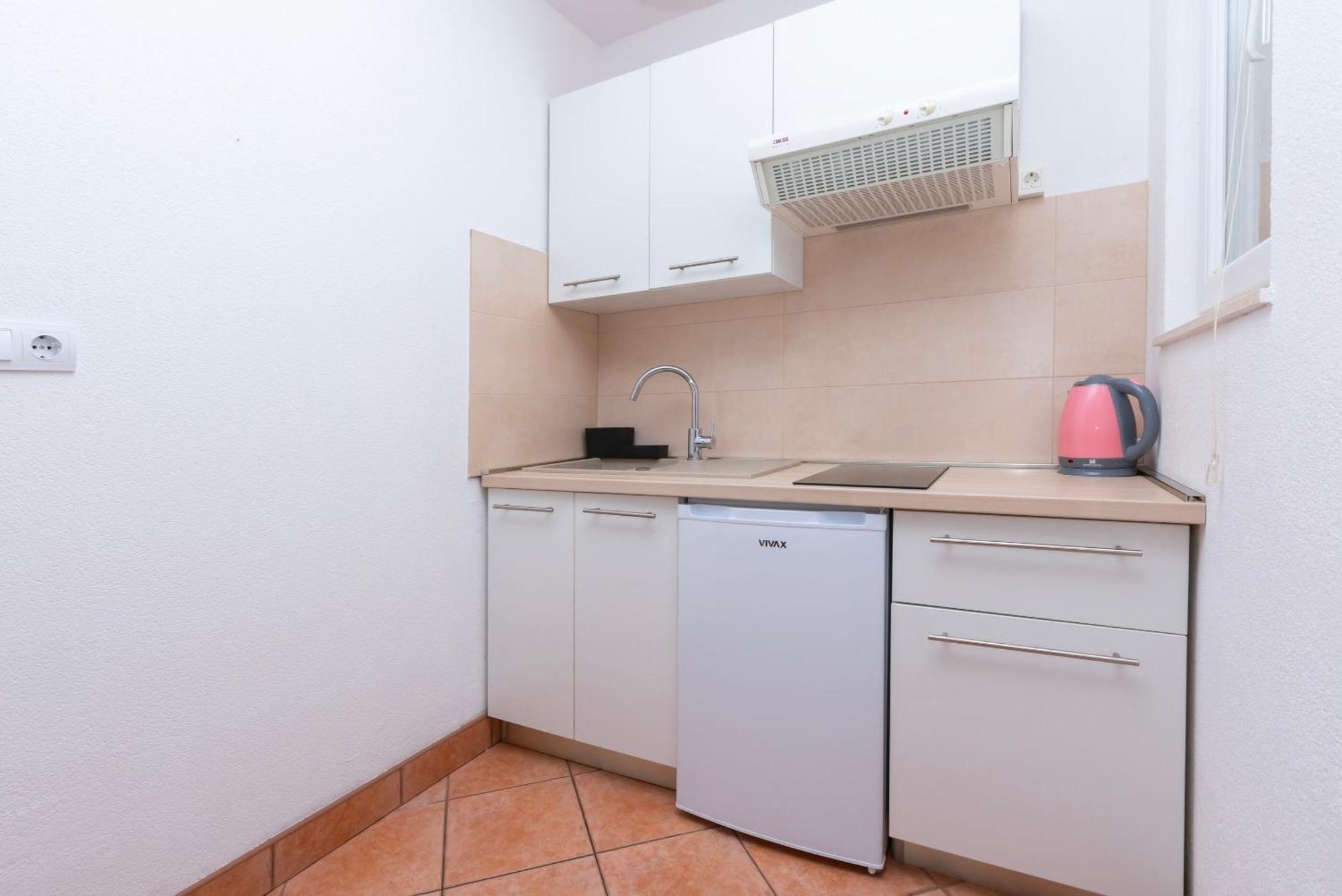 Apartments Marijo Baška Voda المظهر الخارجي الصورة