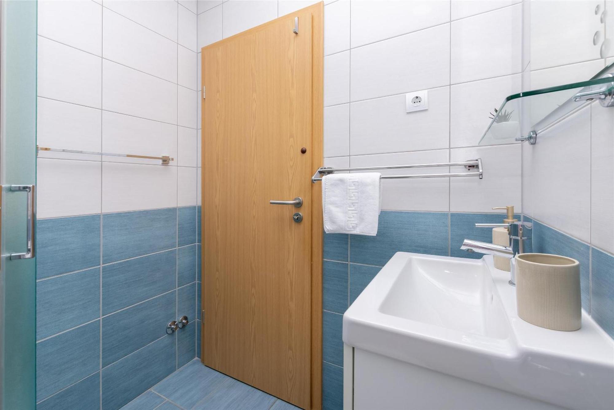 Apartments Marijo Baška Voda المظهر الخارجي الصورة
