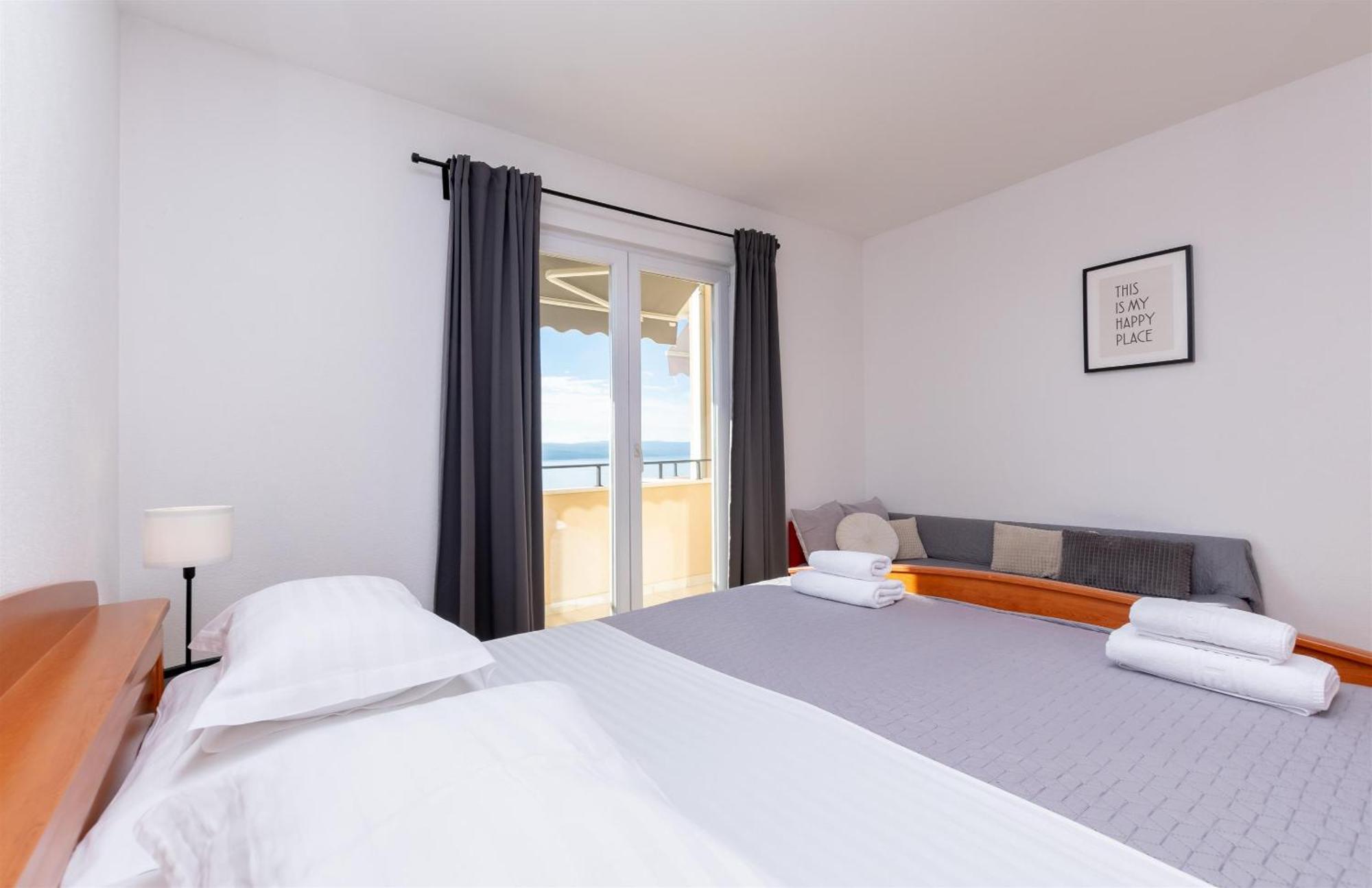 Apartments Marijo Baška Voda المظهر الخارجي الصورة